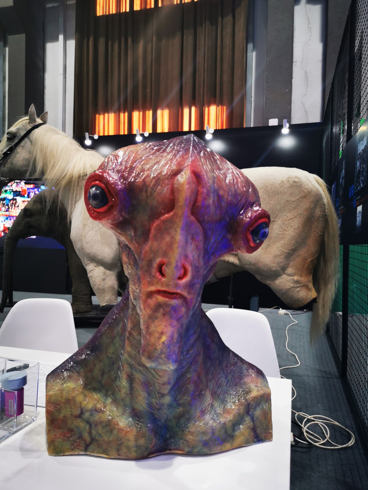 仿生机械动物,特效宇航服——盛悦国际